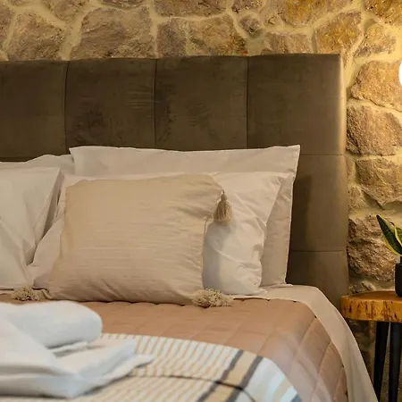 Casa Dionysia - New Lux 2br With Jacuzzi Near *