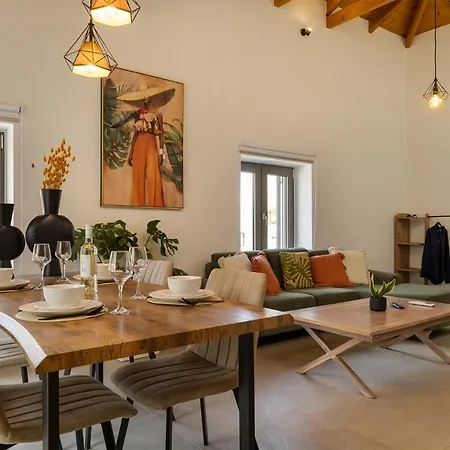 Ferienhaus Casa Dionysia - New Lux 2br With Jacuzzi Near *